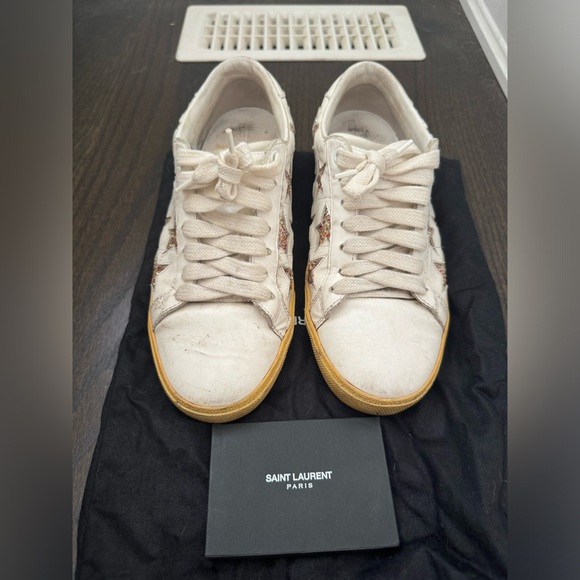 Saint Laurent White Leather Star Embellished Low Top Sneakers - Picture 5 of 6